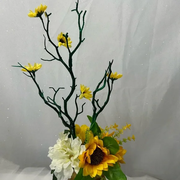 Centerpiece GOLD AND SUNFLOWER